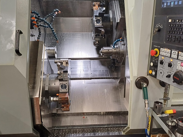 Tornio CNC usato CMZ TX-66-Y2-Quattro vista interna