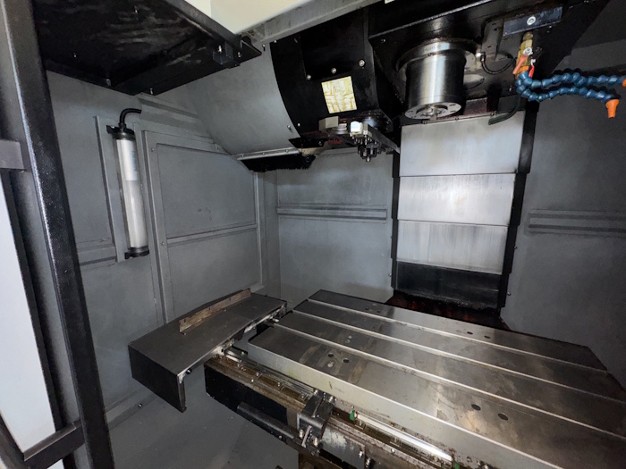 Centro di lavoro usato HURCO VM10i tavola