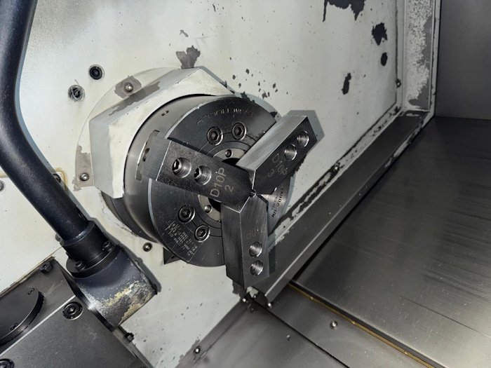 Tornio CNC usato Doosan Puma GT2100 particolare mandrino