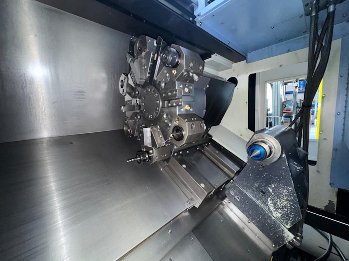 Tornio CNC usato Doosan Puma GT2100 torretta e contropunta